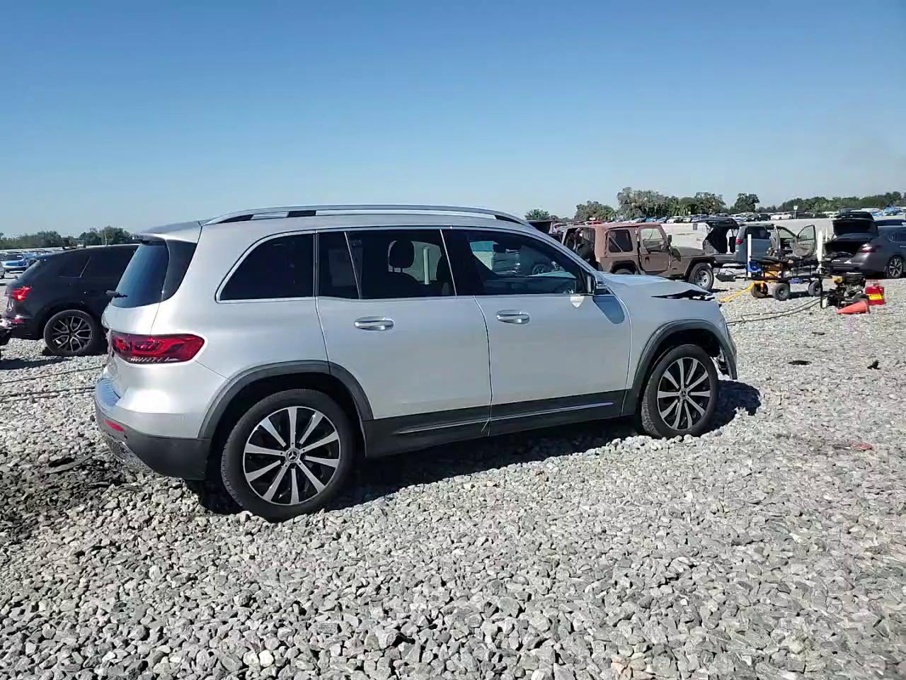 Фото: W1N4M4GB9MW162726