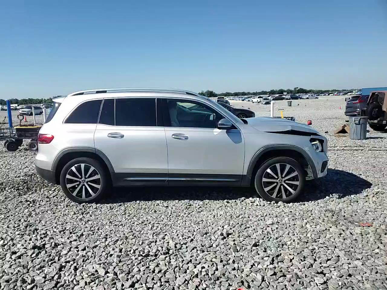 Фото: W1N4M4GB9MW162726