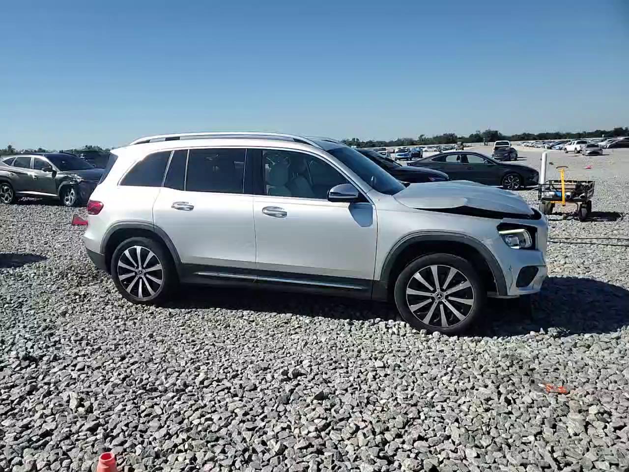 Фото: W1N4M4GB9MW162726