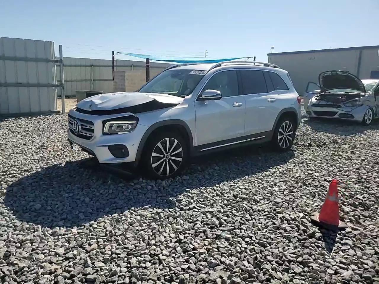 Фото: W1N4M4GB9MW162726