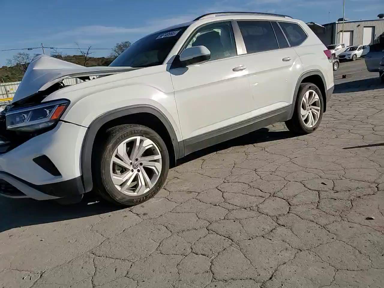 Фото: 1V2KR2CA2NC552439