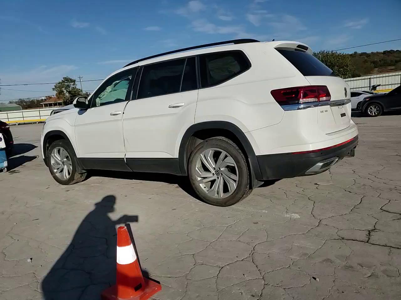 Фото: 1V2KR2CA2NC552439