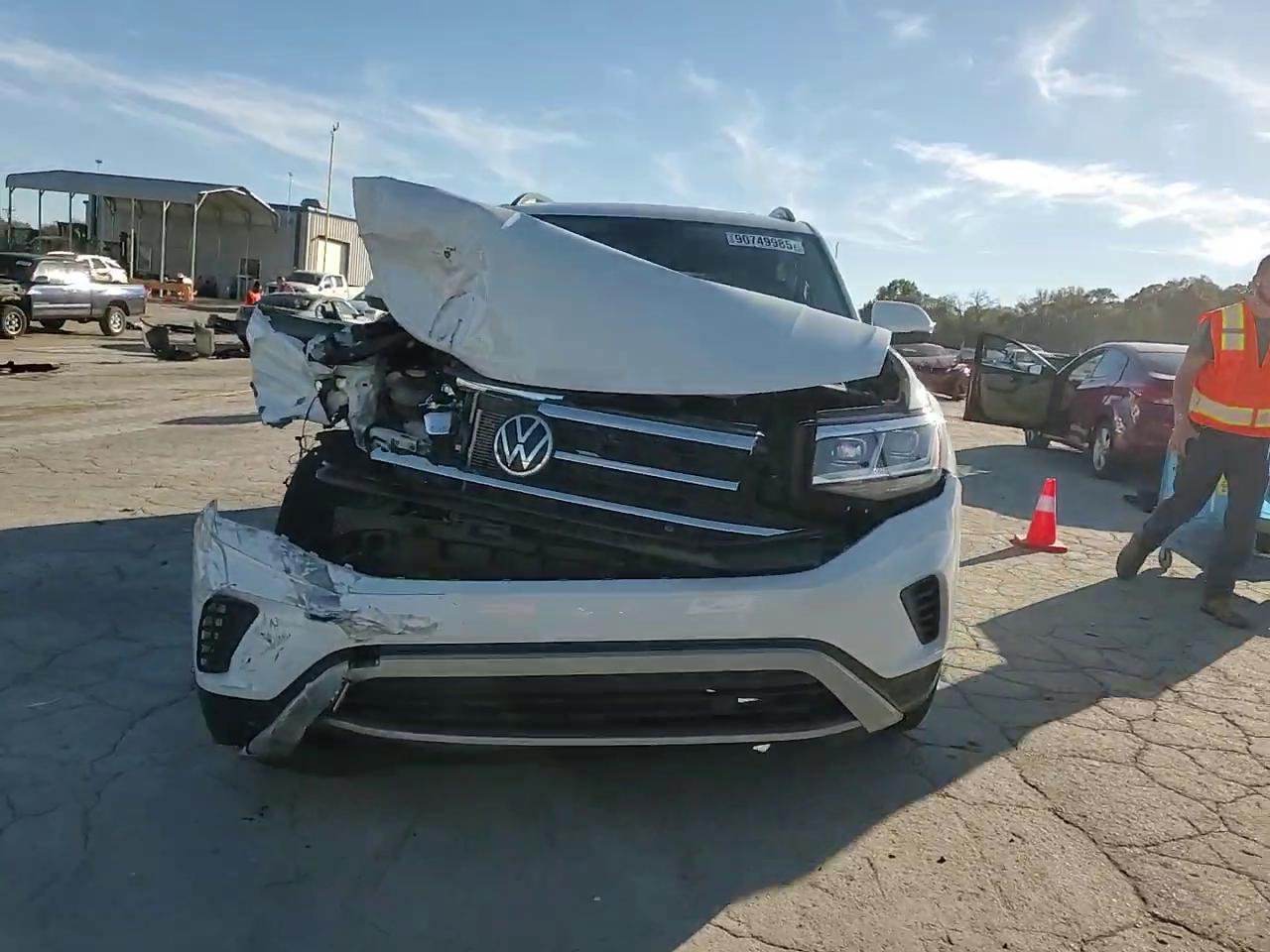 Фото: 1V2KR2CA2NC552439