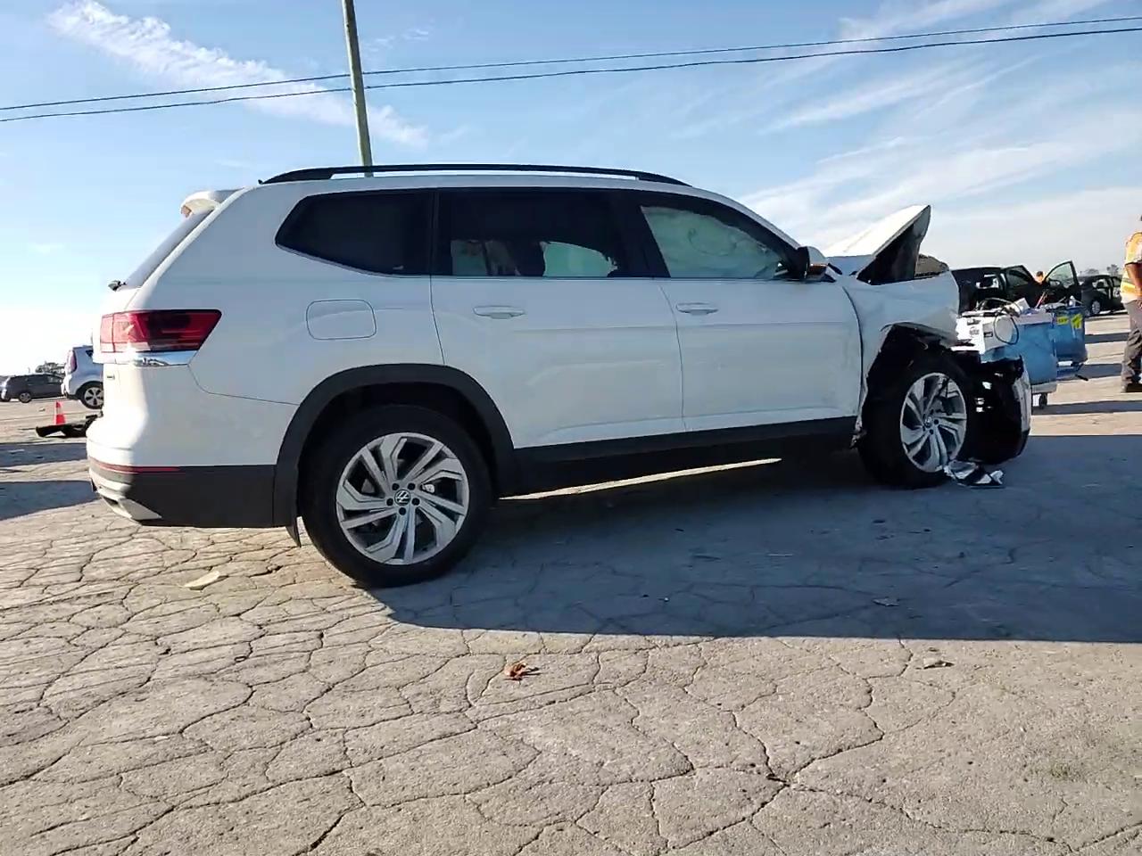 Фото: 1V2KR2CA2NC552439