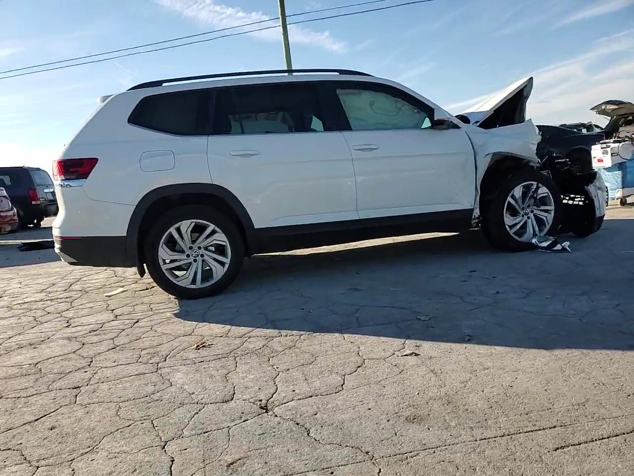 Фото: 1V2KR2CA2NC552439