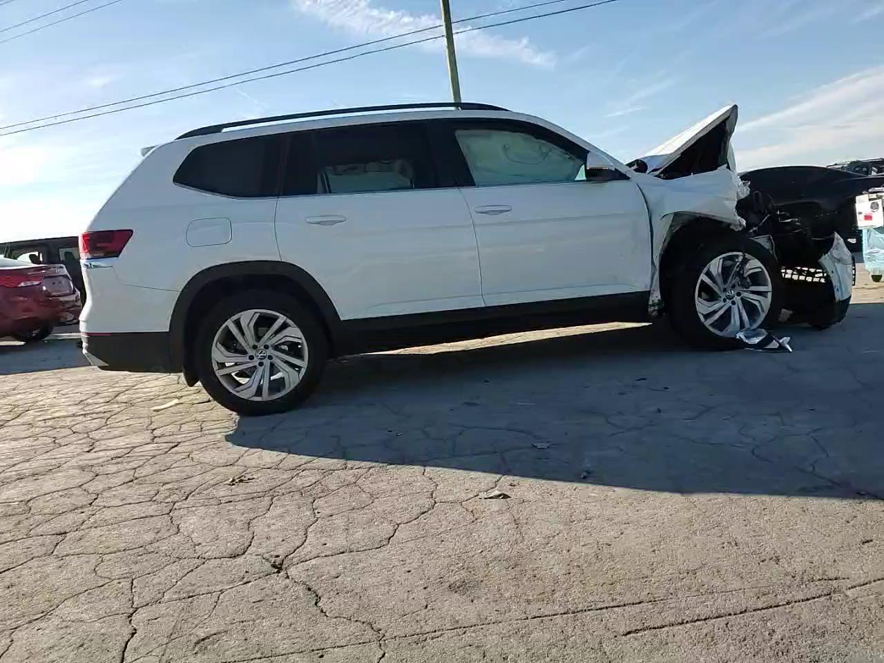 Фото: 1V2KR2CA2NC552439