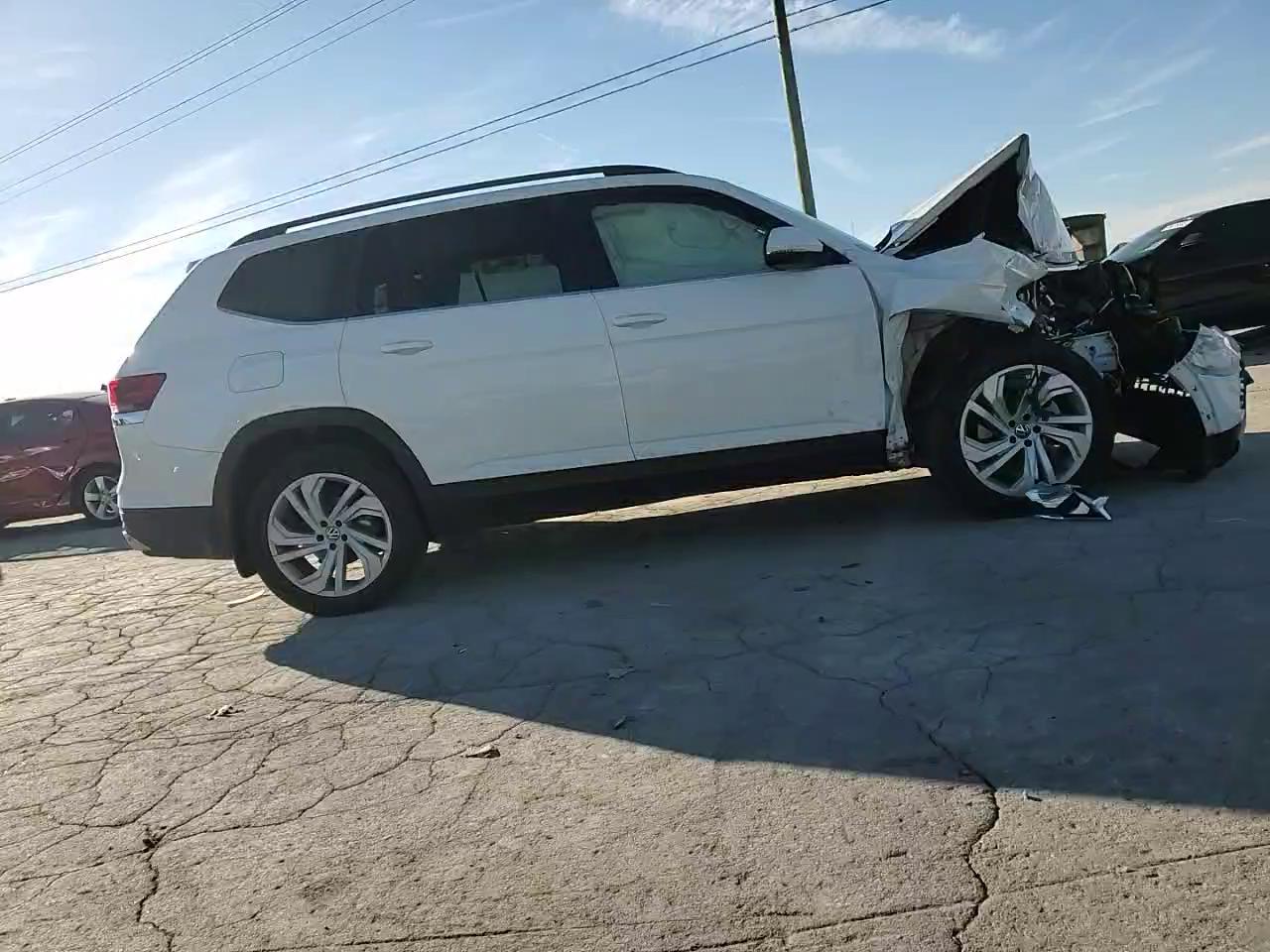 Фото: 1V2KR2CA2NC552439