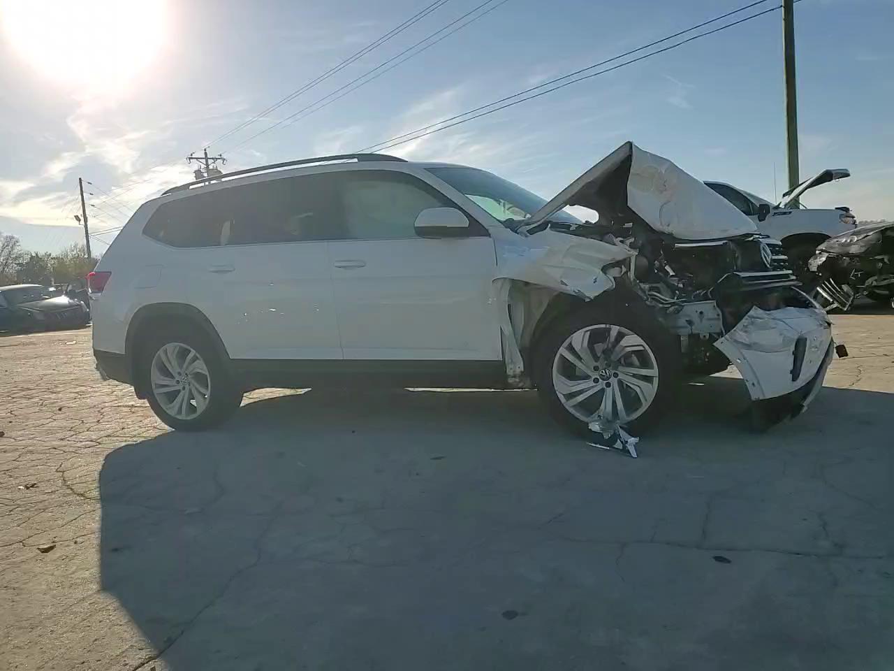 Фото: 1V2KR2CA2NC552439