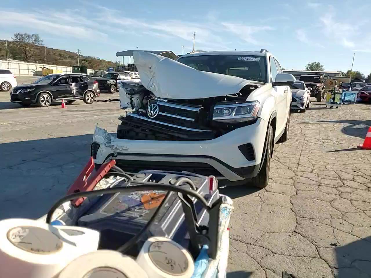 Фото: 1V2KR2CA2NC552439