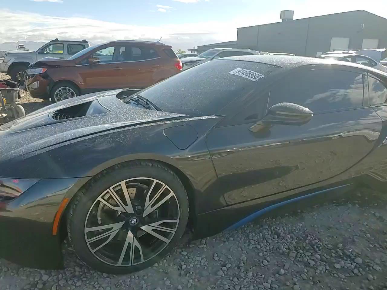 Фото: WBY2Z2C52FV392684