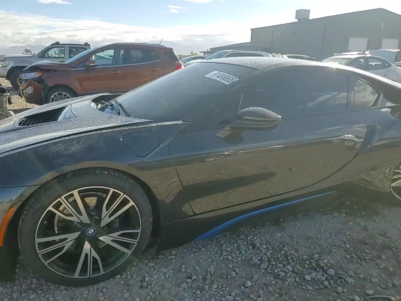 Фото: WBY2Z2C52FV392684