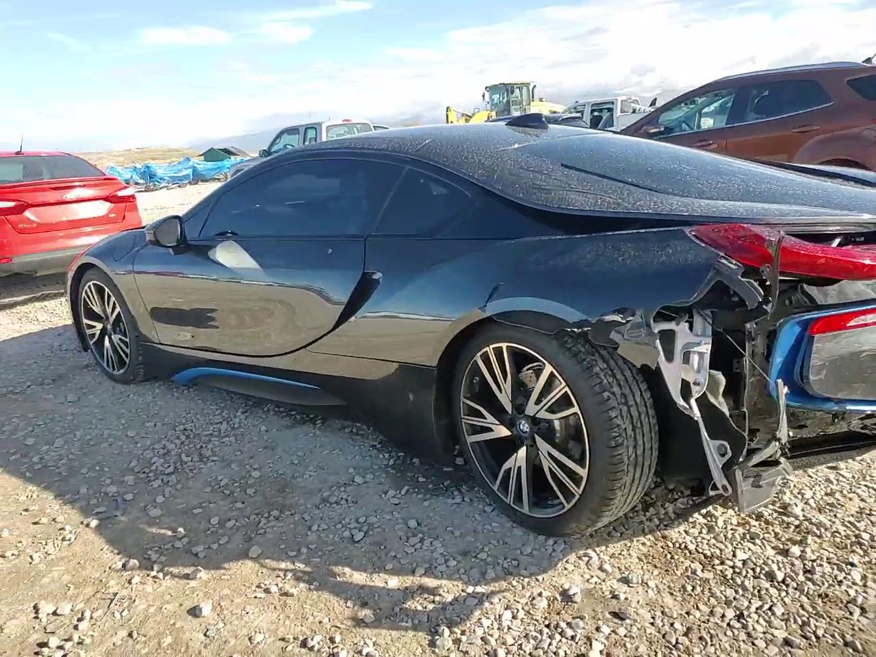 Фото: WBY2Z2C52FV392684