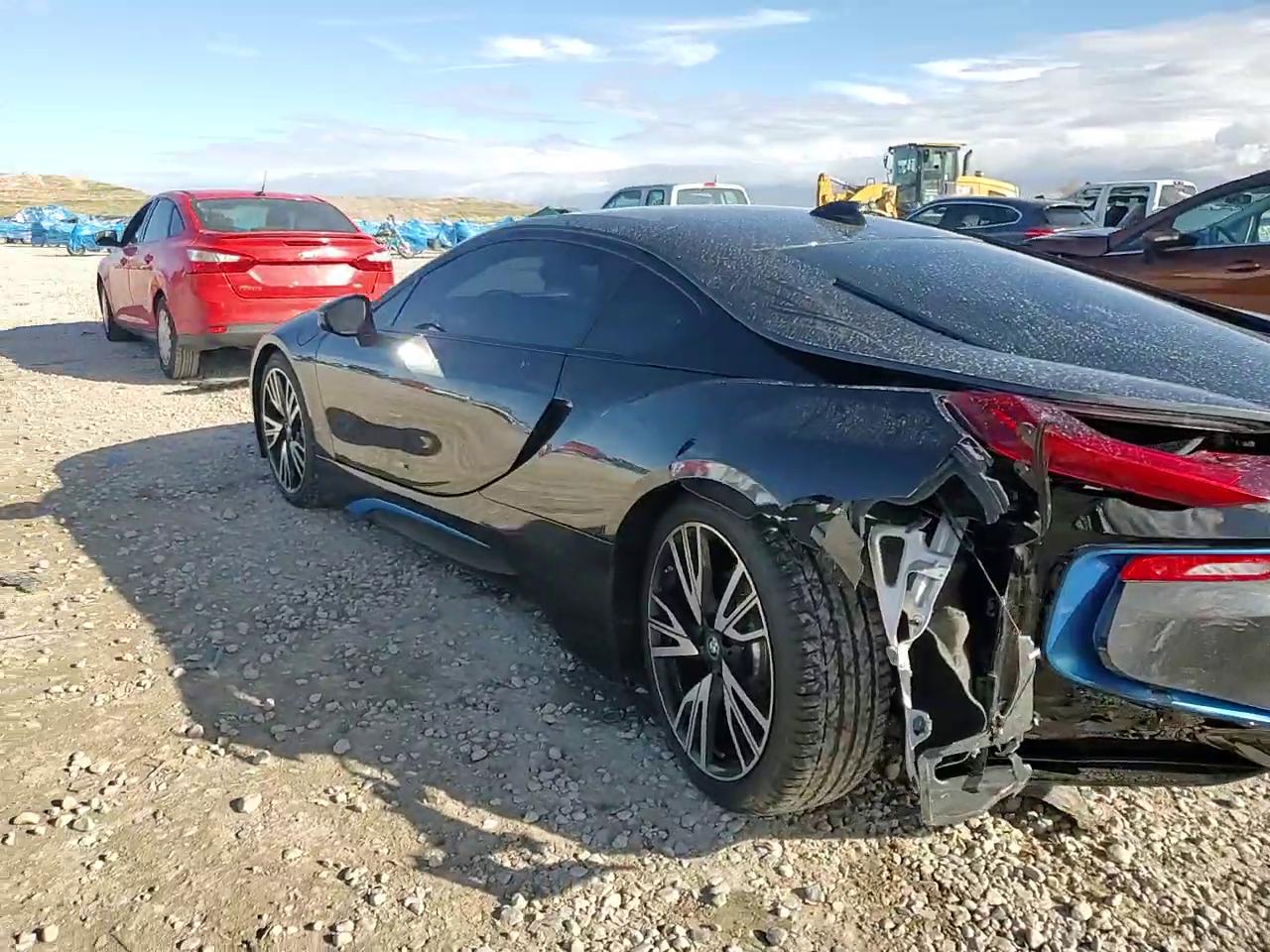 Фото: WBY2Z2C52FV392684