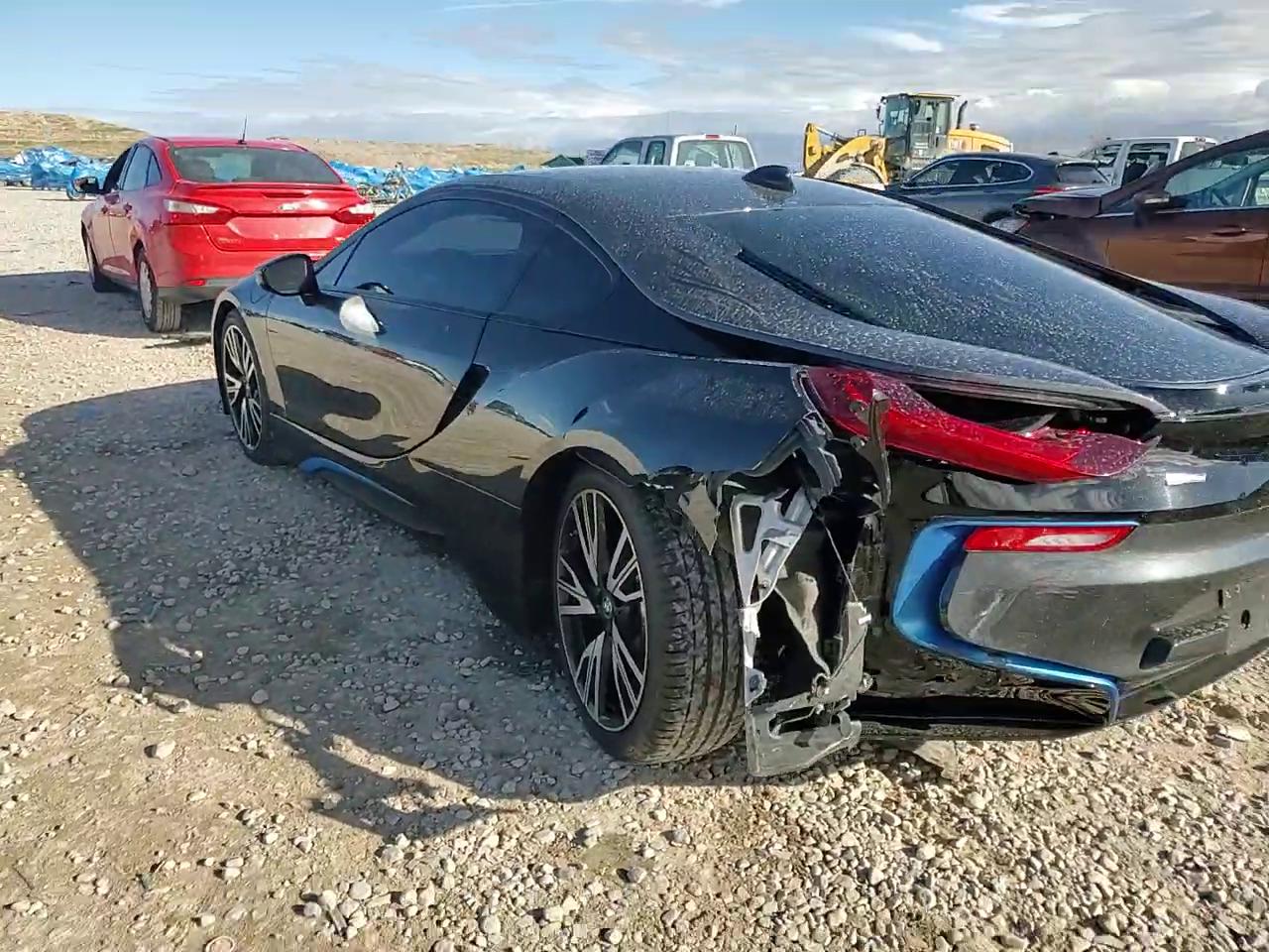 Фото: WBY2Z2C52FV392684