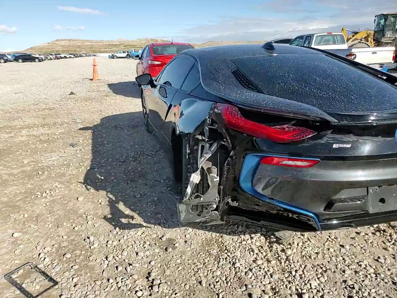 Фото: WBY2Z2C52FV392684