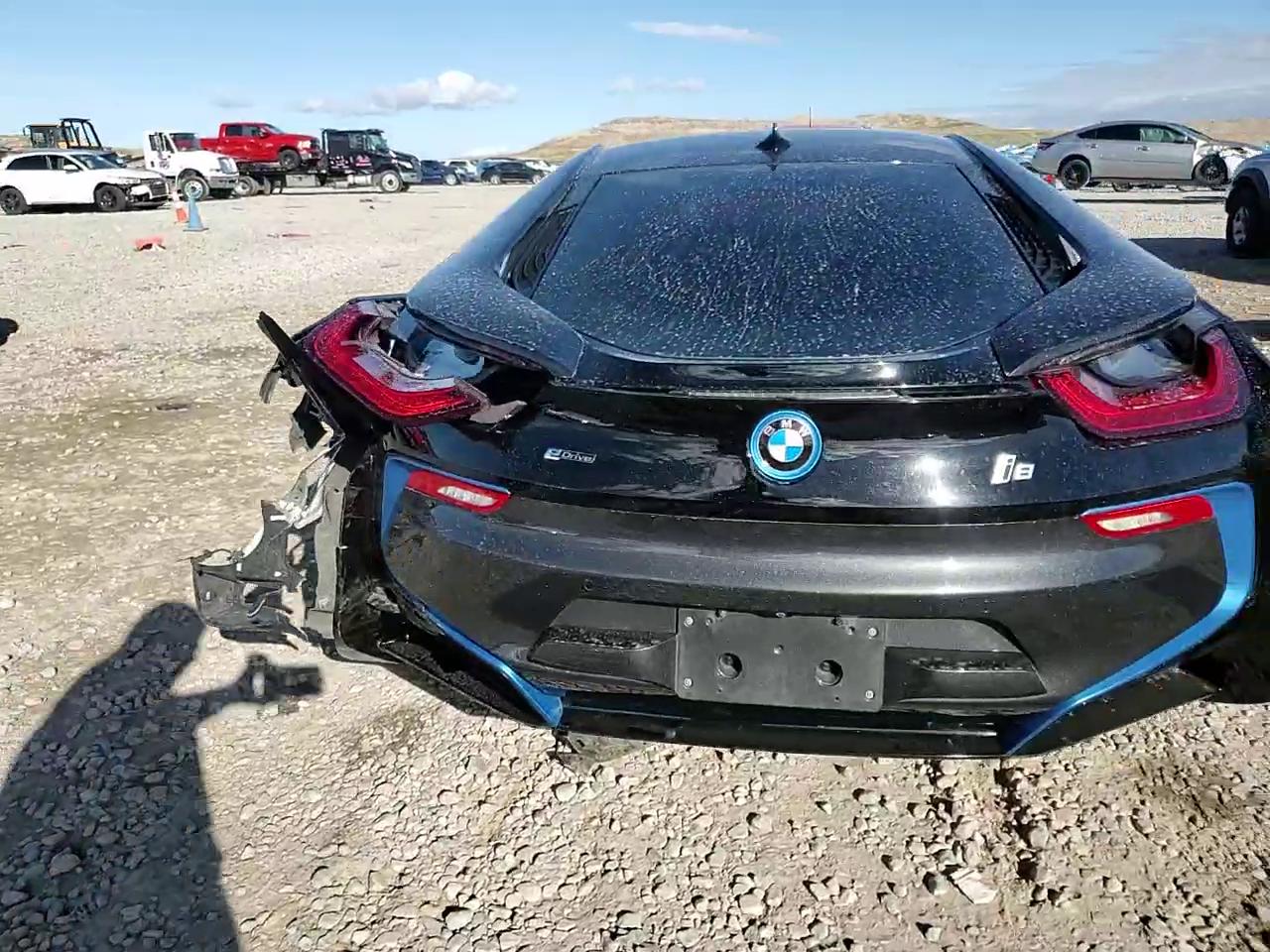 Фото: WBY2Z2C52FV392684