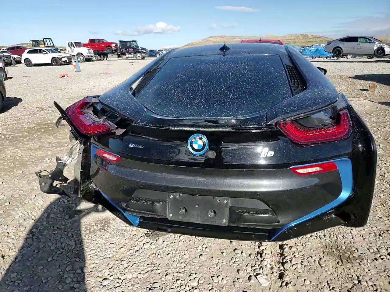 Фото: WBY2Z2C52FV392684