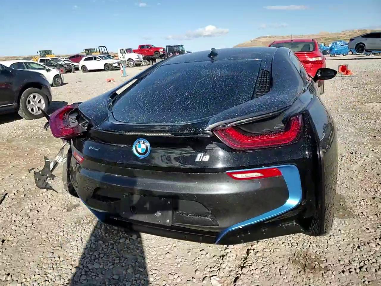 Фото: WBY2Z2C52FV392684