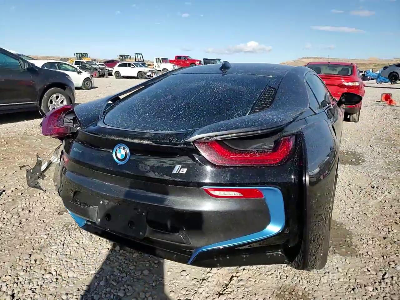 Фото: WBY2Z2C52FV392684