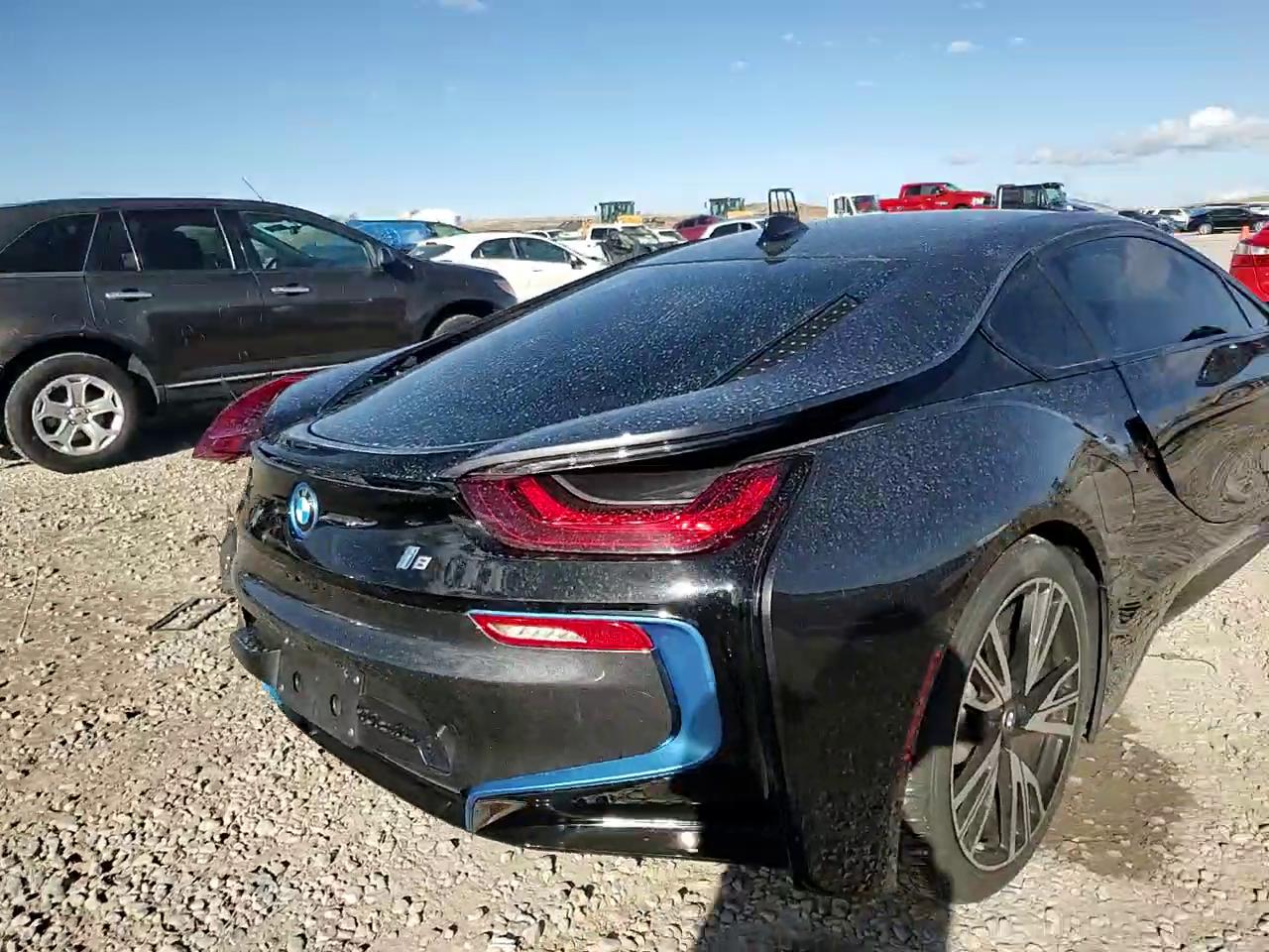 Фото: WBY2Z2C52FV392684