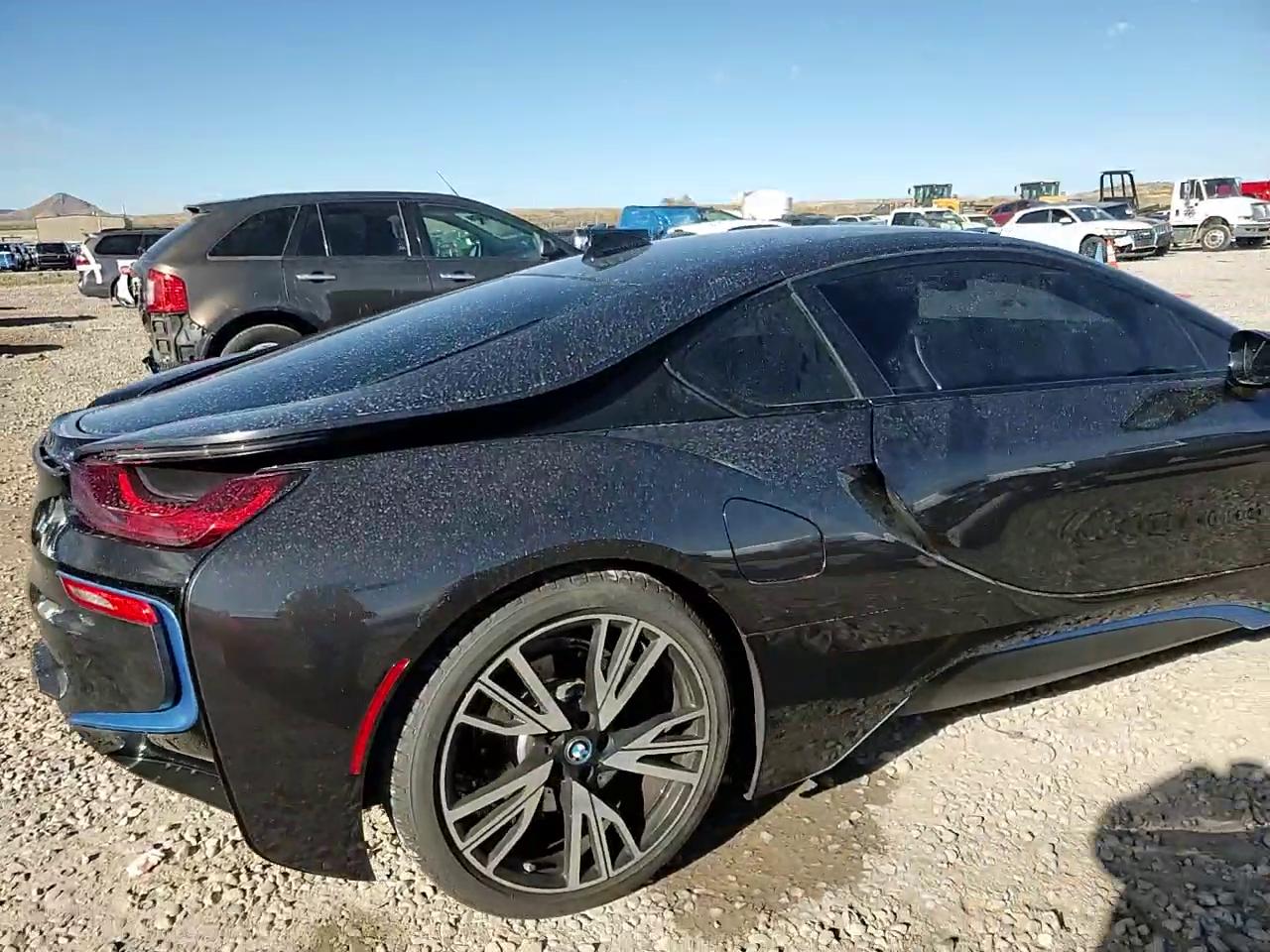 Фото: WBY2Z2C52FV392684