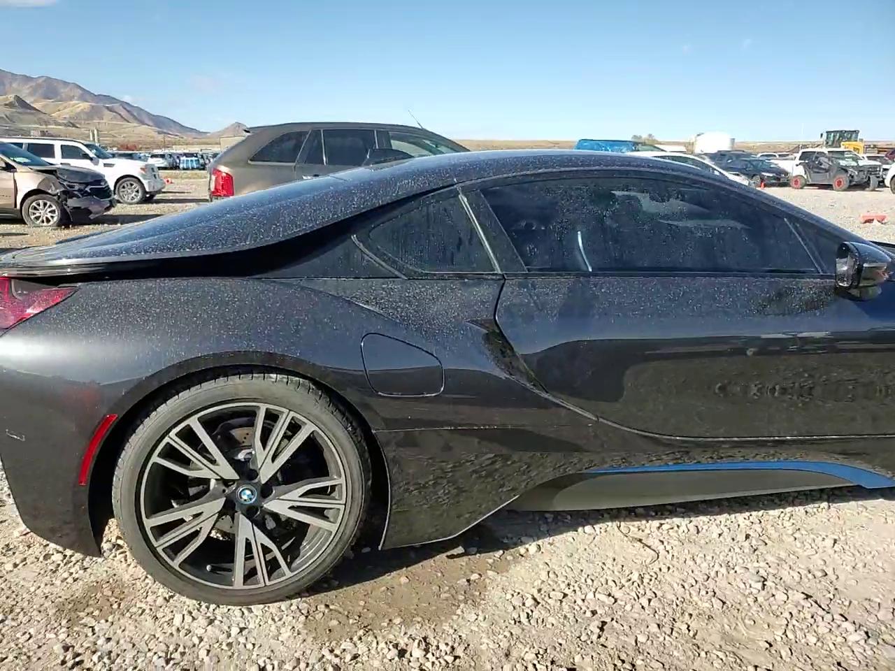 Фото: WBY2Z2C52FV392684