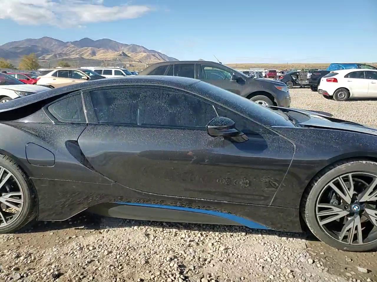 Фото: WBY2Z2C52FV392684