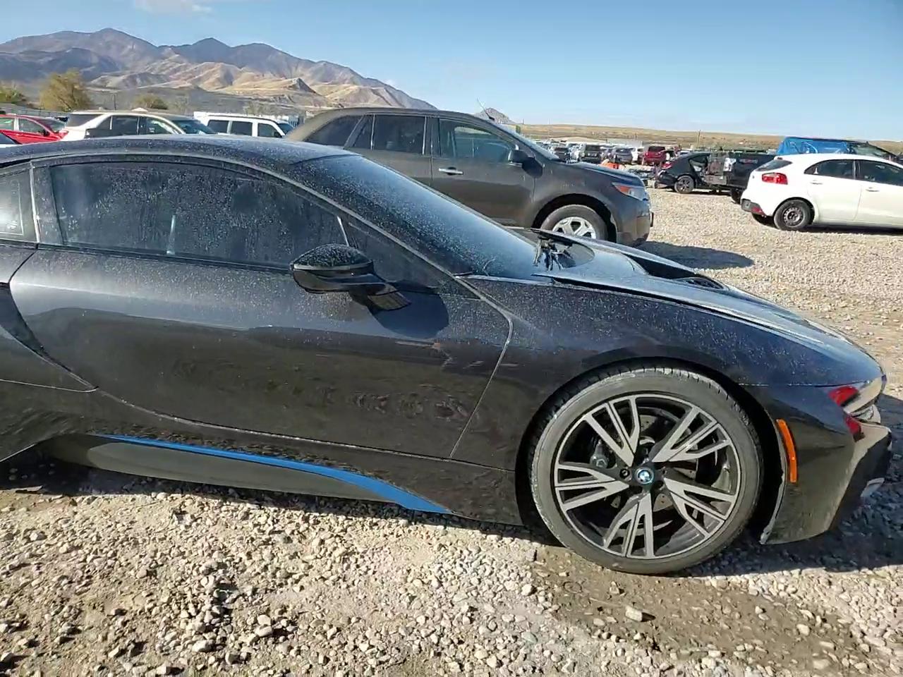 Фото: WBY2Z2C52FV392684