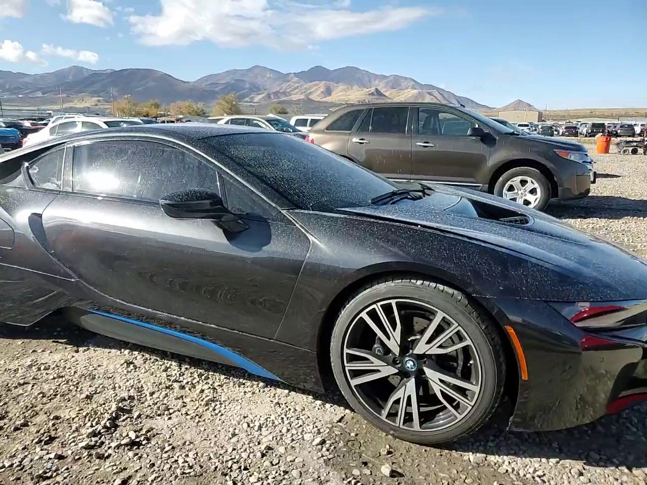 Фото: WBY2Z2C52FV392684