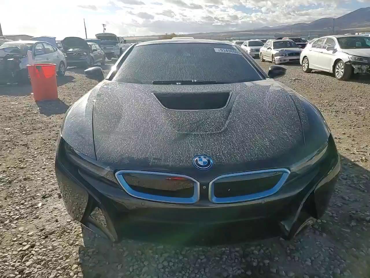 Фото: WBY2Z2C52FV392684