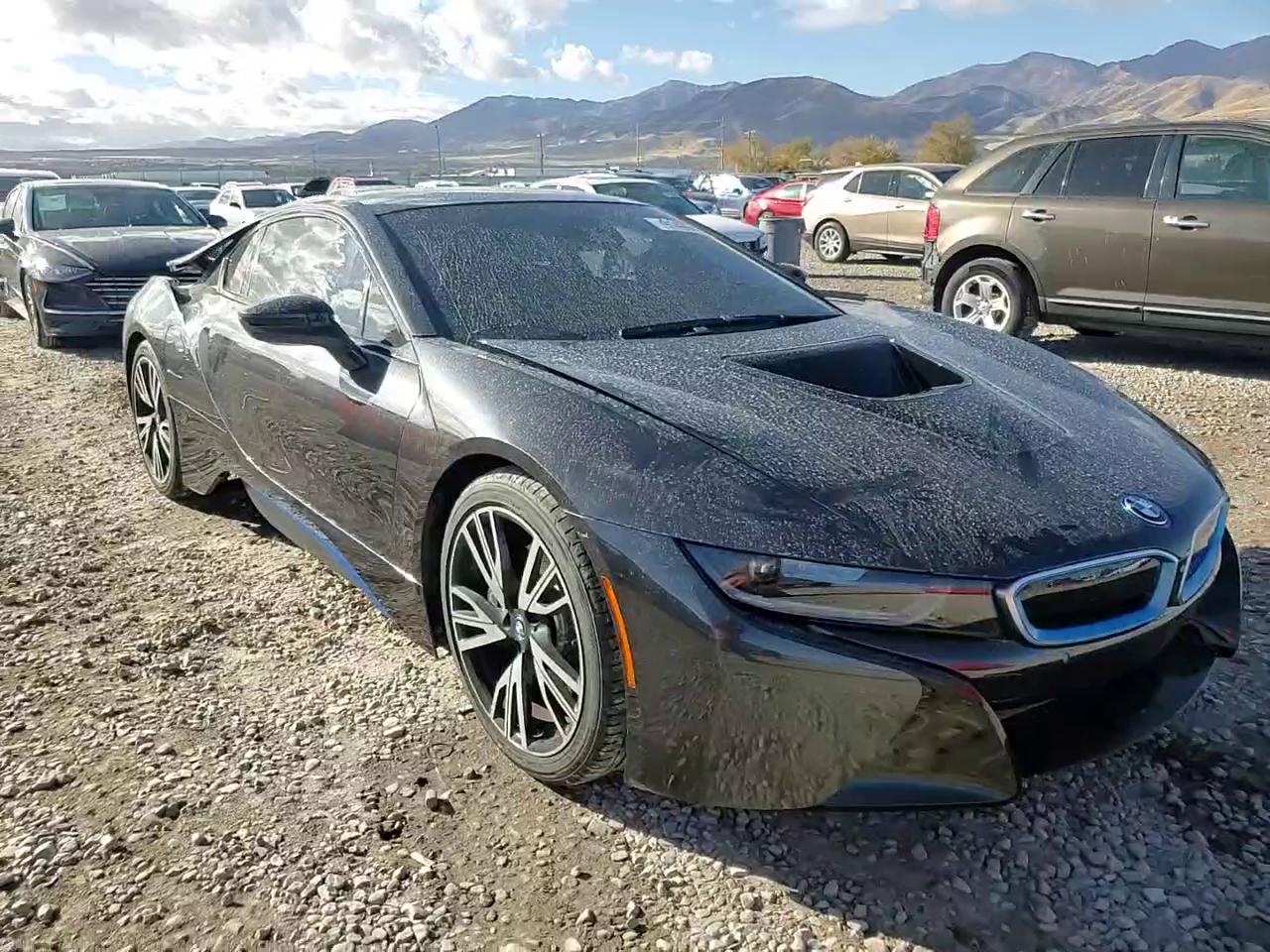 Фото: WBY2Z2C52FV392684