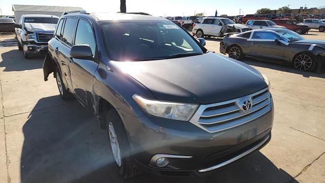 2013 Toyota Highlander Base VIN: 5TDZA3EH3DS037406 Lot: 94567215