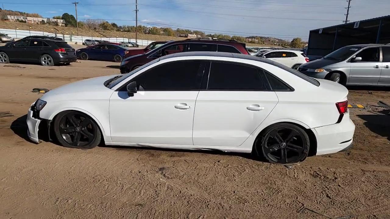 Фото: WAUB8GFF8H1042733