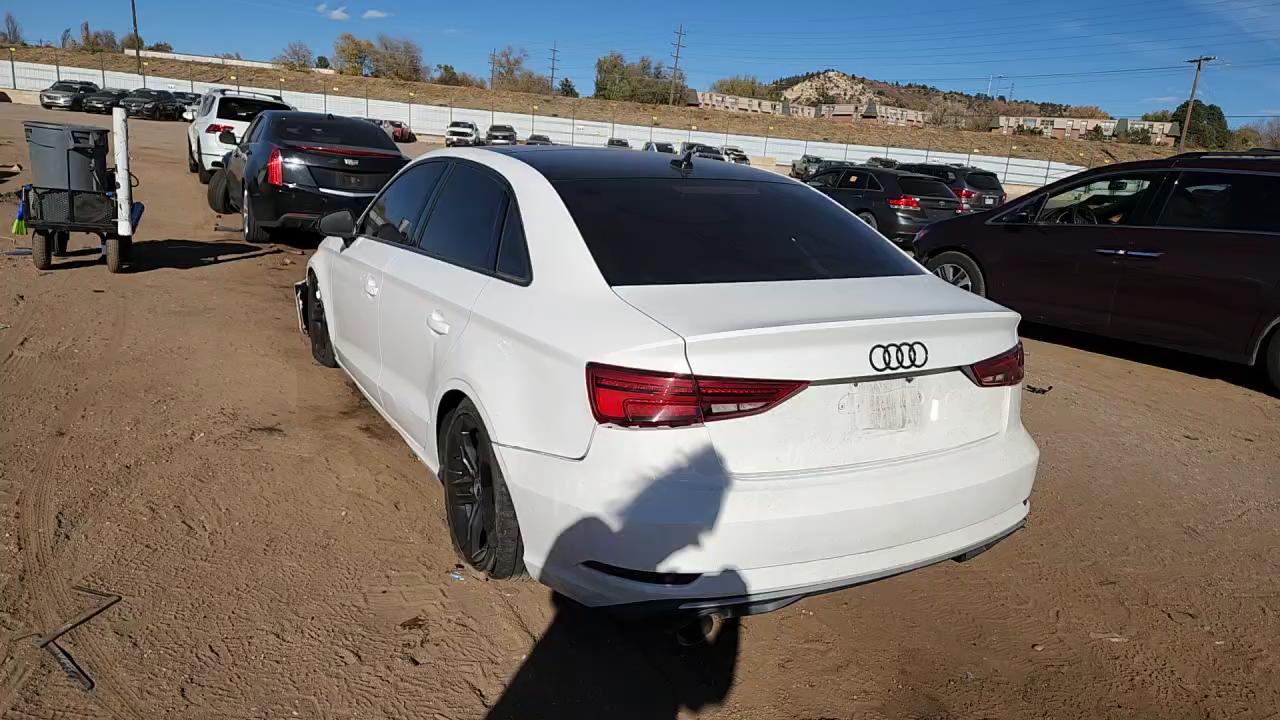 Фото: WAUB8GFF8H1042733