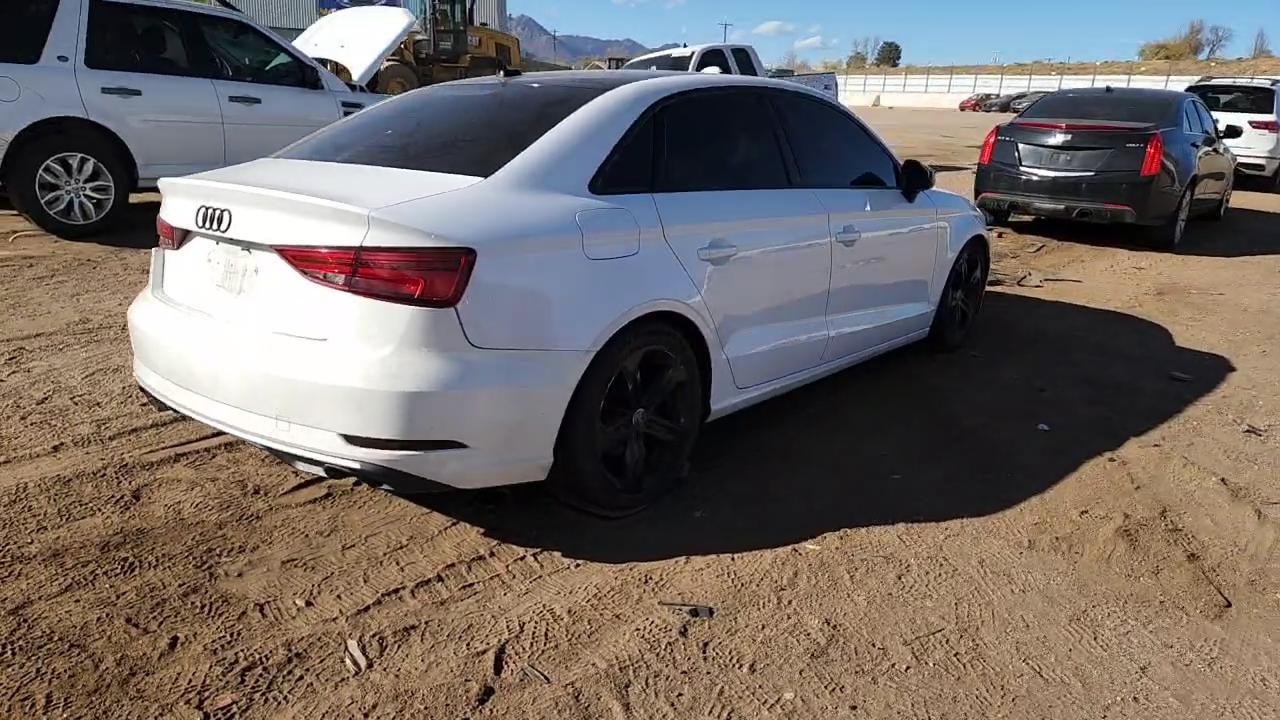 Фото: WAUB8GFF8H1042733