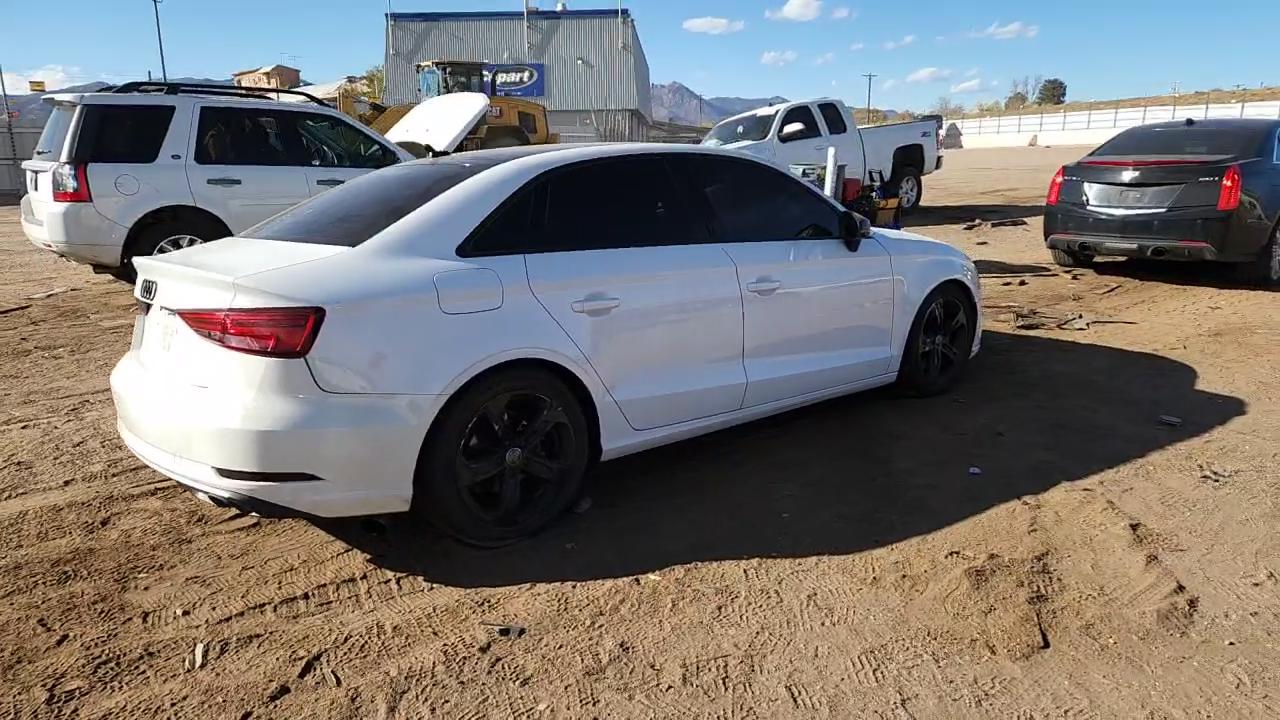 Фото: WAUB8GFF8H1042733