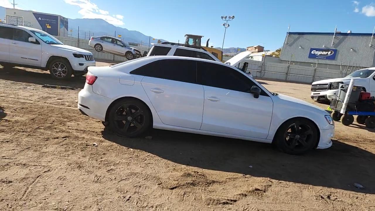 Фото: WAUB8GFF8H1042733