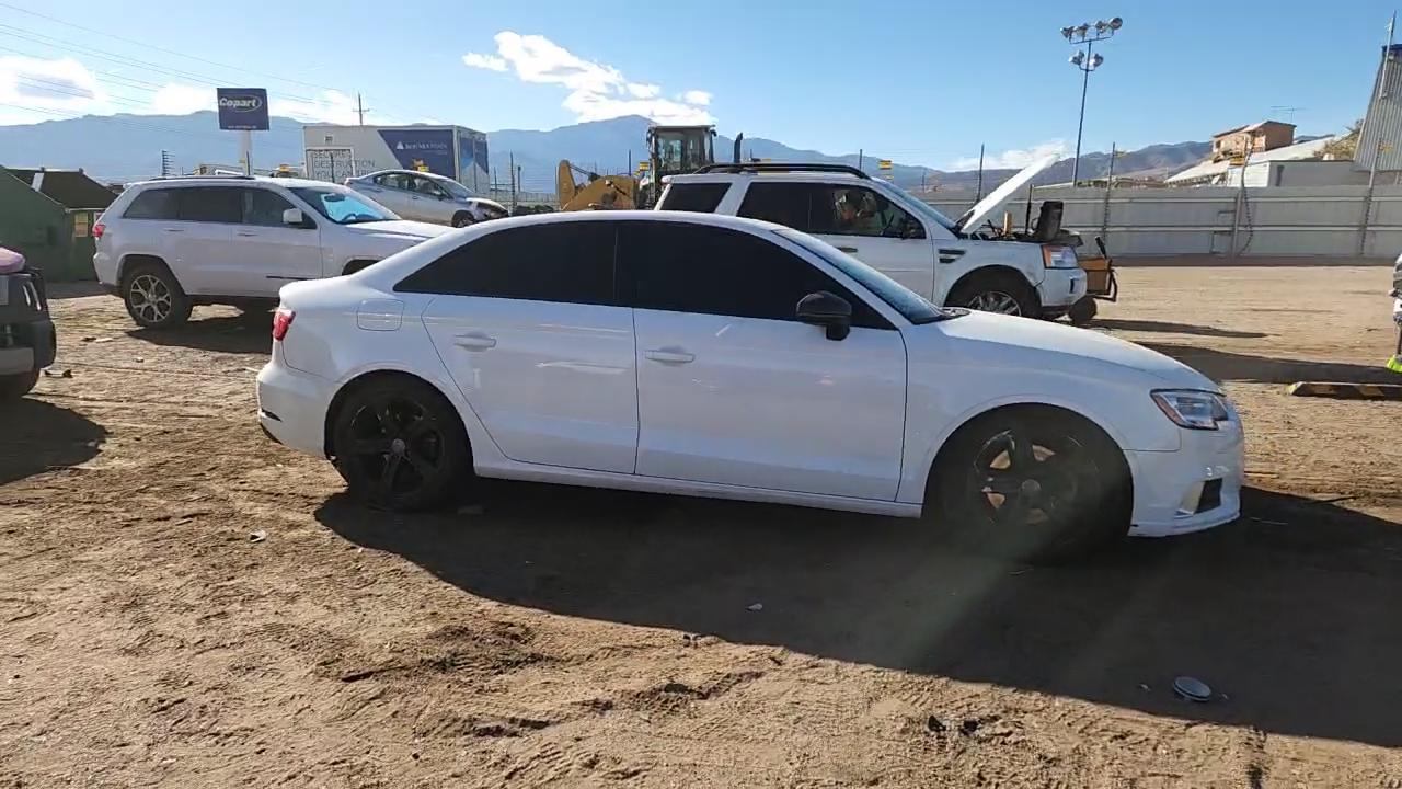 Фото: WAUB8GFF8H1042733