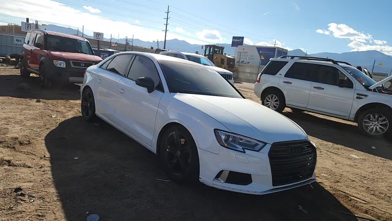 Фото: WAUB8GFF8H1042733