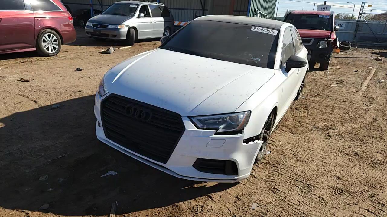 Фото: WAUB8GFF8H1042733