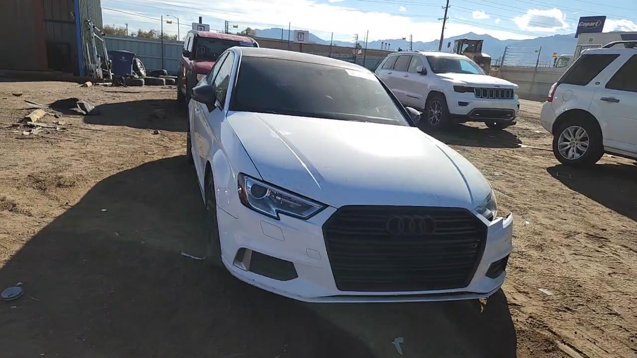 Фото: WAUB8GFF8H1042733