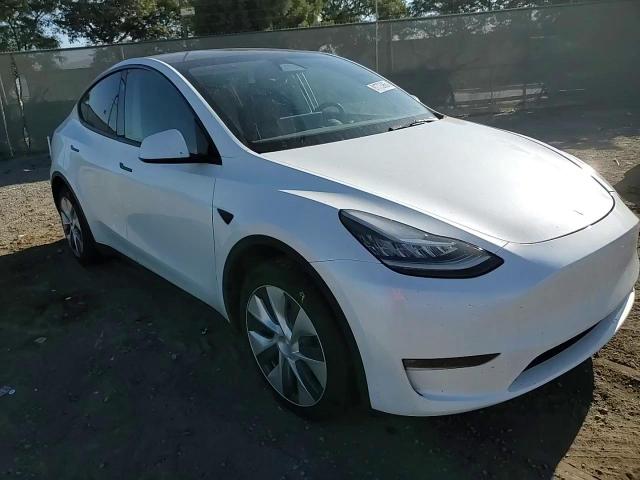 2023 Tesla Model Y VIN: 7SAYGDEE4PA136086 Lot: 91723965