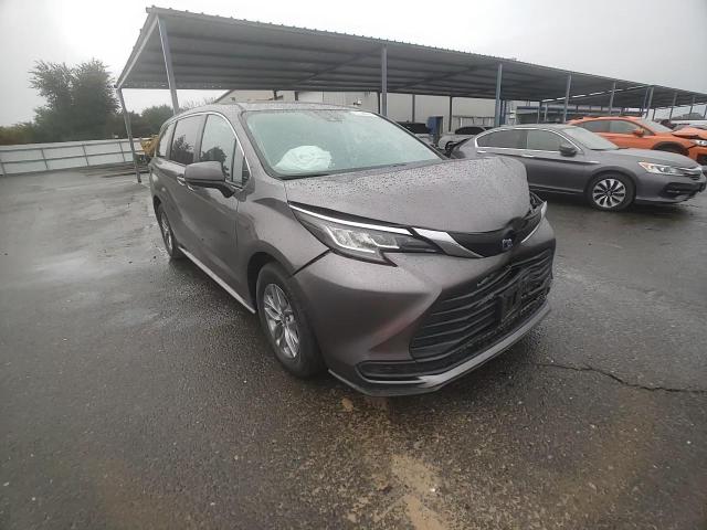 2022 Toyota Sienna Le VIN: 5TDKRKEC3NS076605 Lot: 91306485