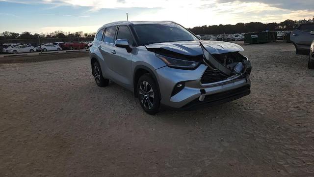 2021 Toyota Highlander Xle VIN: 5TDGZRBH0MS547722 Lot: 92843345