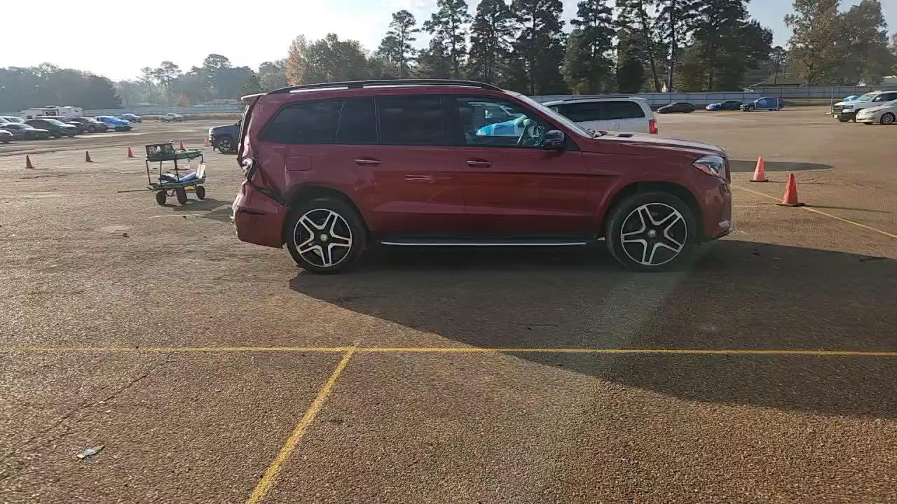 Фото: 4JGDF7DE0HA692244