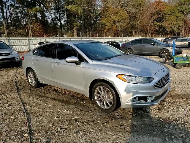 2017 Ford Fusion Se VIN: 3FA6P0H72HR369077 Lot: 93899165
