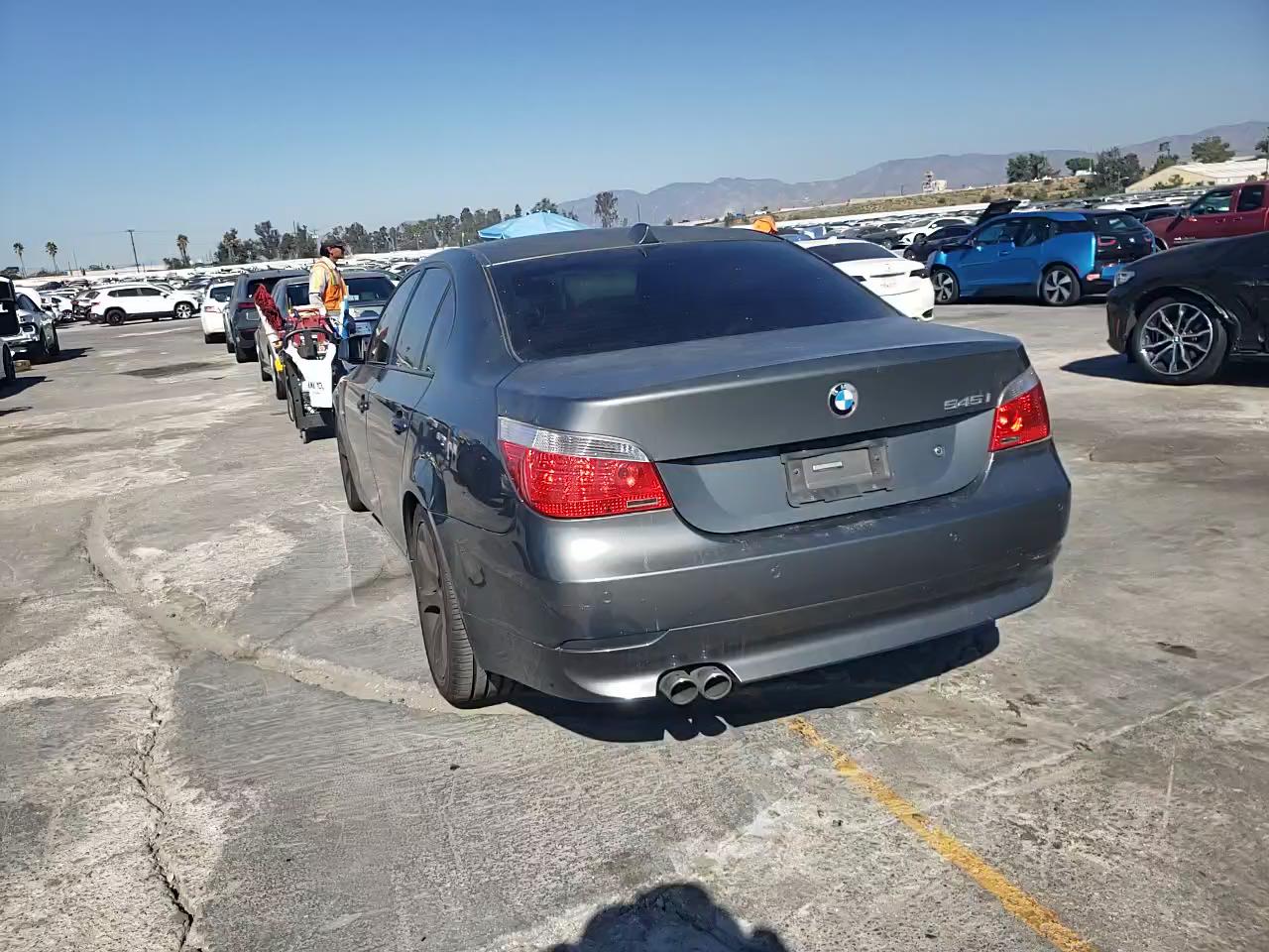 Фото: WBANB33545CN65833