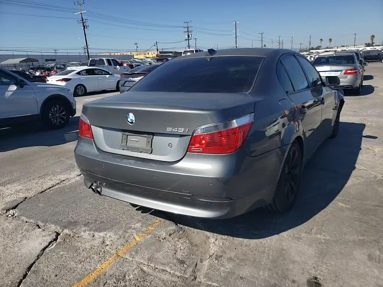 Фото: WBANB33545CN65833