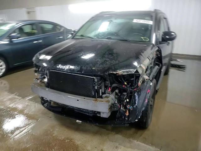 2016 Jeep Compass Latitude VIN: 1C4NJDEB9GD746020 Lot: 92918955