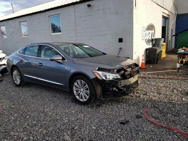 2018 Buick Lacrosse Essence VIN: 1G4ZP5SZ7JU123800 Lot: 92424245